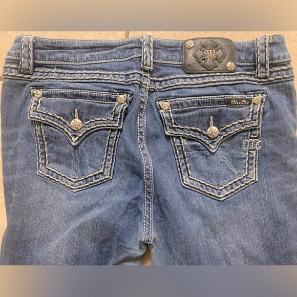 Miss Me Boyfriend Capri - Picture 3 of 4